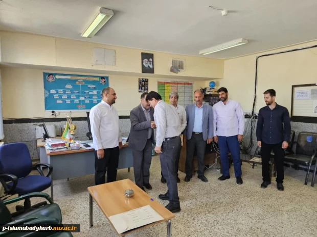 جلسه آموزشی در خصوص معرفی آموزشکده ملی مهارت اسلام آبادغرب و ثبت نام دانش آموزان هنرستانها ؛  با مدیران هنرستانهای کرند غرب و گهواره 9