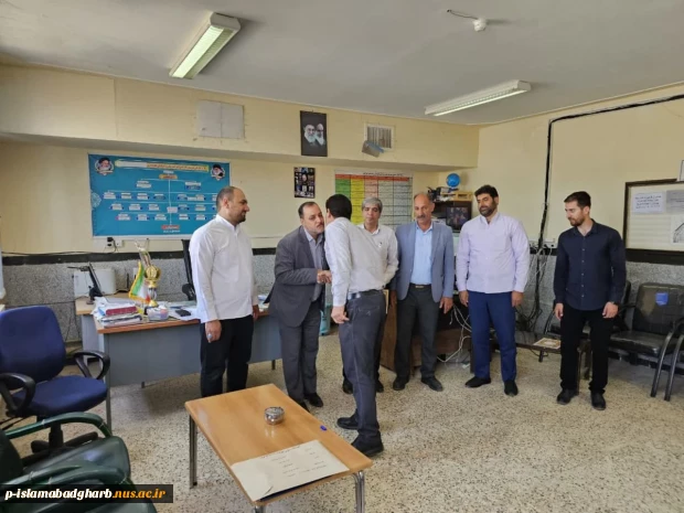جلسه آموزشی در خصوص معرفی آموزشکده ملی مهارت اسلام آبادغرب و ثبت نام دانش آموزان هنرستانها ؛  با مدیران هنرستانهای کرند غرب و گهواره 11